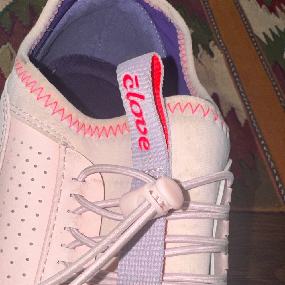 Clove Lt  Pink Nursing/Healthcare/Work Shoes W-9   M-7.5 Preowned Excellent Cond - Picture 8 of 9